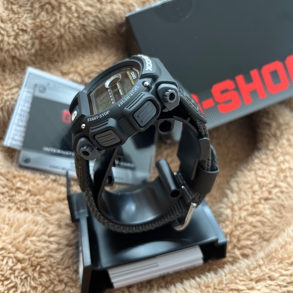 💯 Authentic Casio G-shock watch - Picture 3 of 8